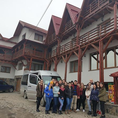 Pensiunea Valcinet Hotel Borsa  Exterior photo