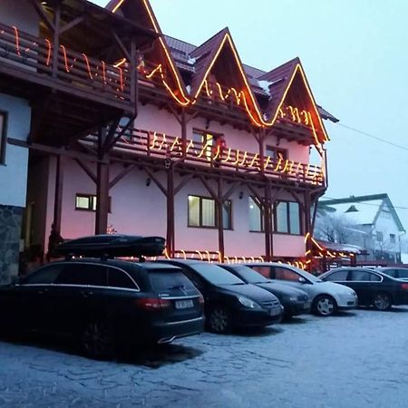 Pensiunea Valcinet Hotel Borsa  Exterior photo